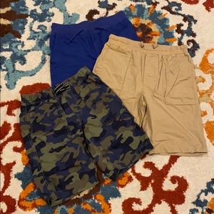 Gap kids shorts ( Lot of 3 )